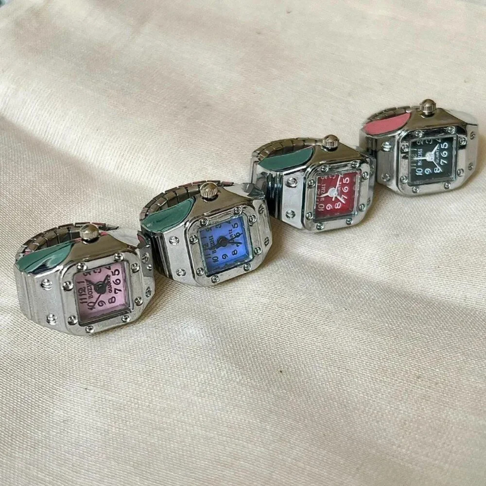 y2k 2000s vintage retro Silver Tone Watch Ring with square face